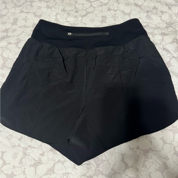 Spanx Women's Get Moving Black Run Shorts - Picture 3 of 6